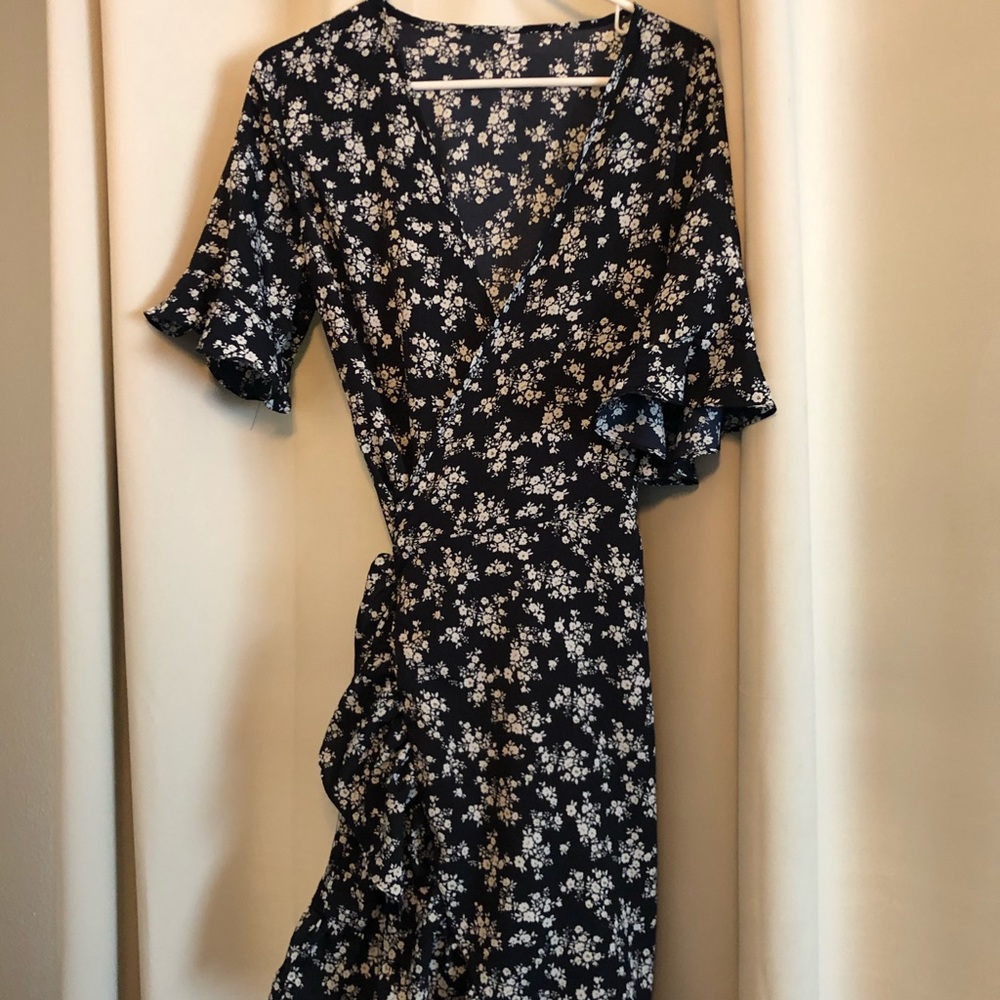 Short floral wrap dress